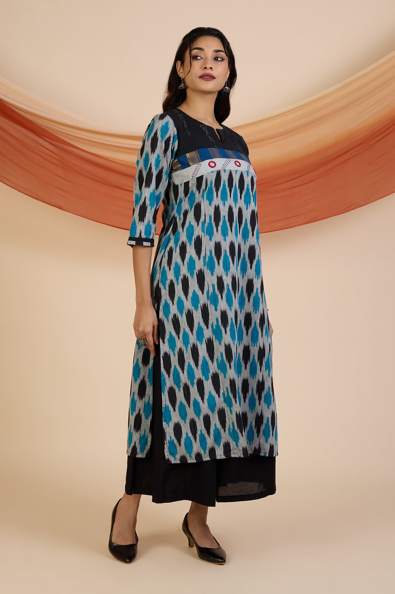 Maati Craft Ink-Dusted Sky Long Kurta With Slit