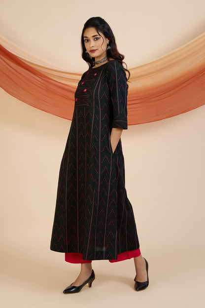 Maati Craft Obsidian Blush Pintuck Yoke Kurta Only with Pockets