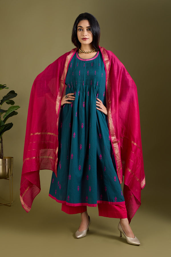 Maati Craft Peacock Pink Buti Mughal Pintuck Yoke & Sleeve Kalidar Kurta
