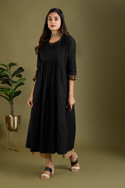 Maati Craft Midnight Gold Pintuck Yoke & Sleeve Kalidar