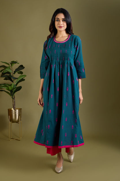 Maati Craft Peacock Pink Buti Mughal Pintuck Yoke & Sleeve Kalidar Kurta