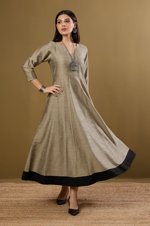 Maati Craft Twilight in Gold Luxe Silk Slub Long Maxi Dress with Sleeves