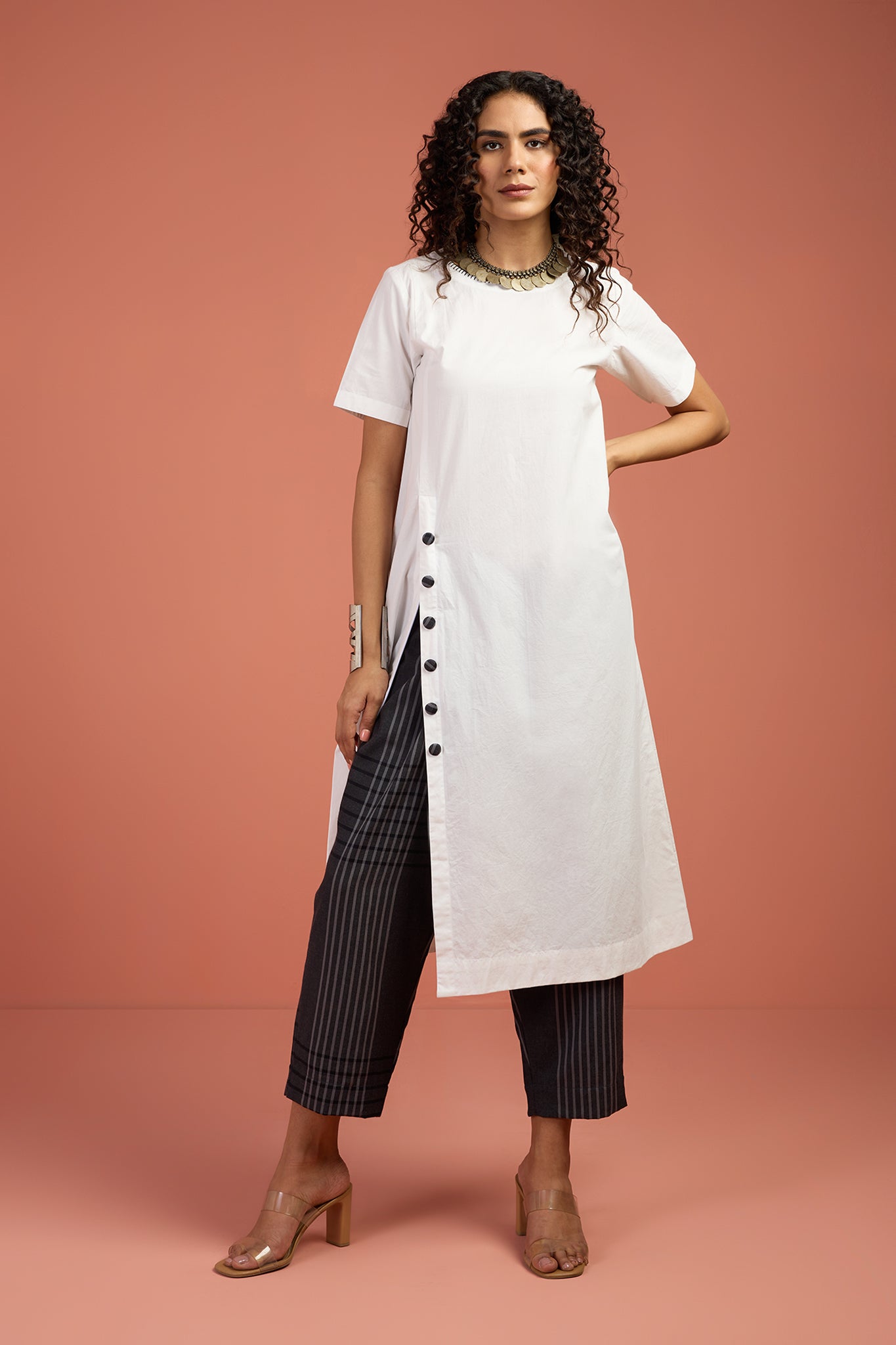 Maati Craft Coord Set - Porcelain Thread Front Button Down Slit Kurta & Grey Stripes Pants (Set Of 2)