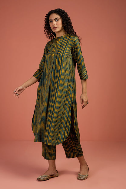 Maati Craft Co-ord Set Pine Grove & Turmeric Tint Stand Collar Kurta with Round Hemline
