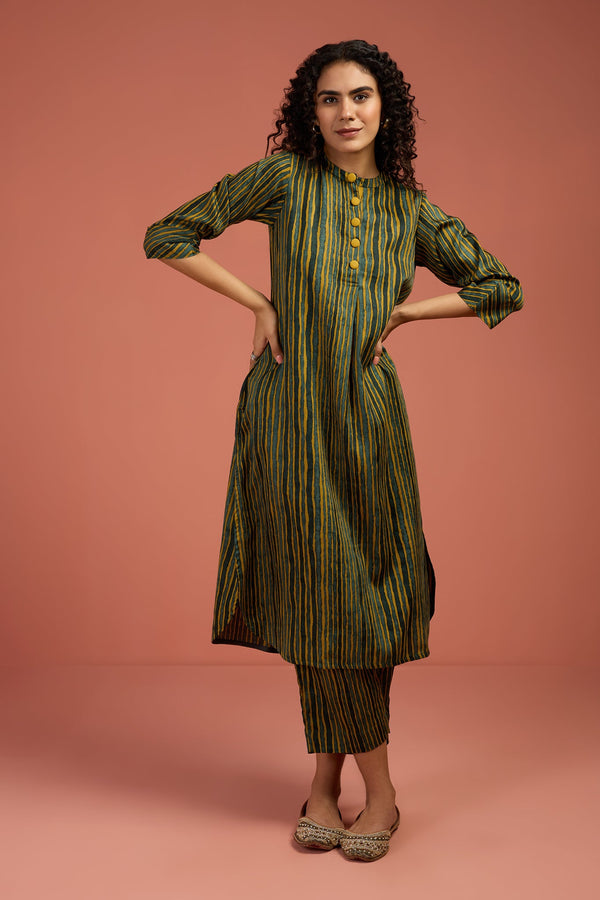 Maati Craft Co-ord Set Pine Grove & Turmeric Tint Stand Collar Kurta with Round Hemline