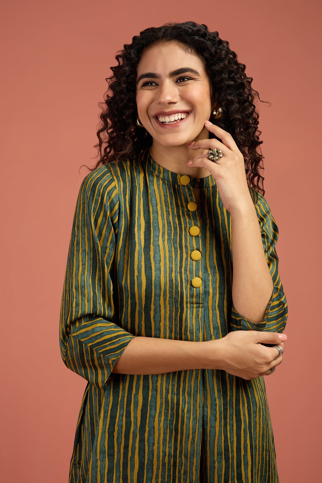 Maati Craft Co-ord Set Pine Grove & Turmeric Tint Stand Collar Kurta with Round Hemline