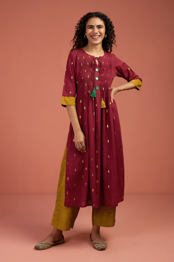 Maati Craft Coord Set Garnet Gilt Long Slit Kurta With Pants (Set Of 2)