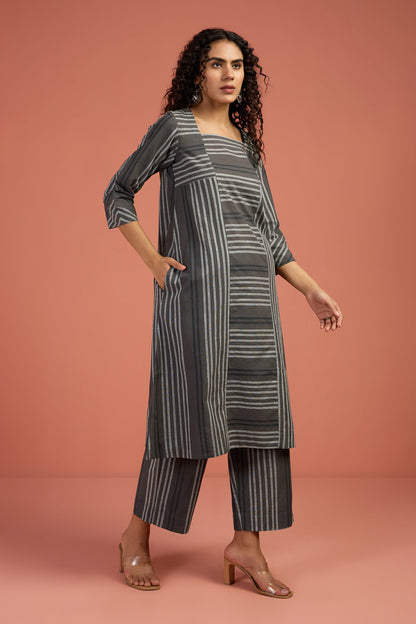 Maati Craft Co-Ord Set Earthbound Panelled Kurta & Pants