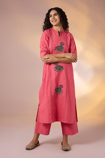 Maati Craft Coord Set Peach Birdsong Long Panel Applique Kurta & Pants(Set Of 2)