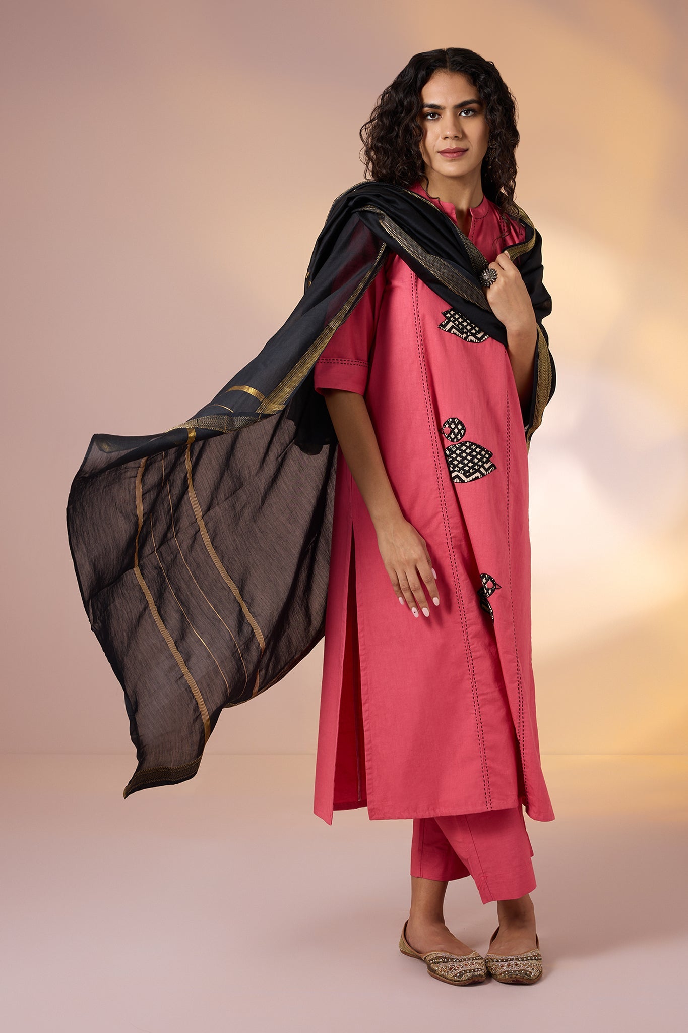 Maati Craft Coord Set Peach Birdsong Long Panel Applique Kurta & Pants(Set Of 2)