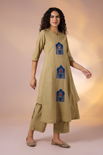 Maati Craft Coord Set Sandstone Arch Long Kurta With Side Twist & Pants (Set Of 2)