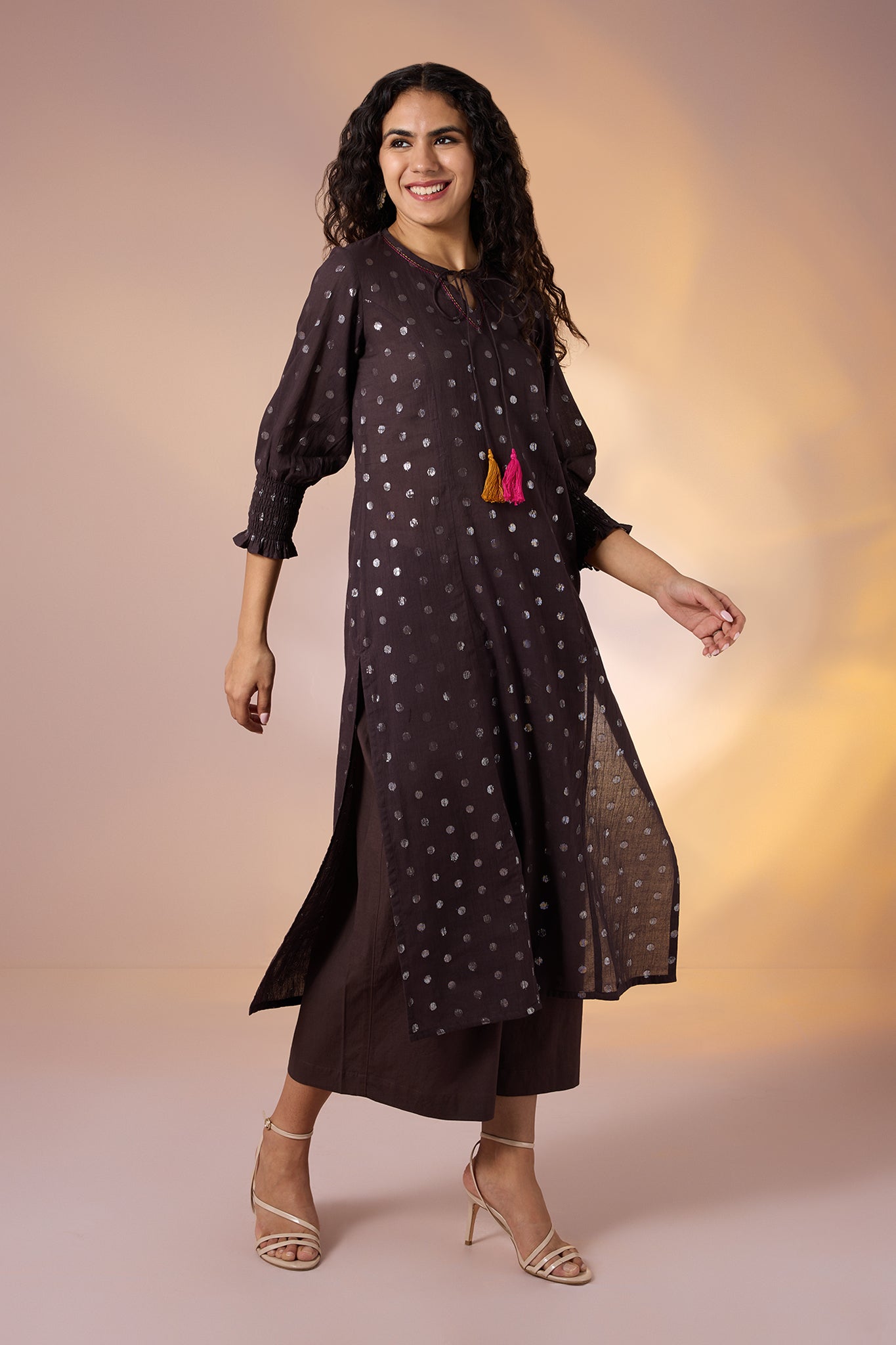 Maati Craft Gulabi Mocha Dusk & Silver Scatter Cotton Kurta with Smocked Cuff & Tassels