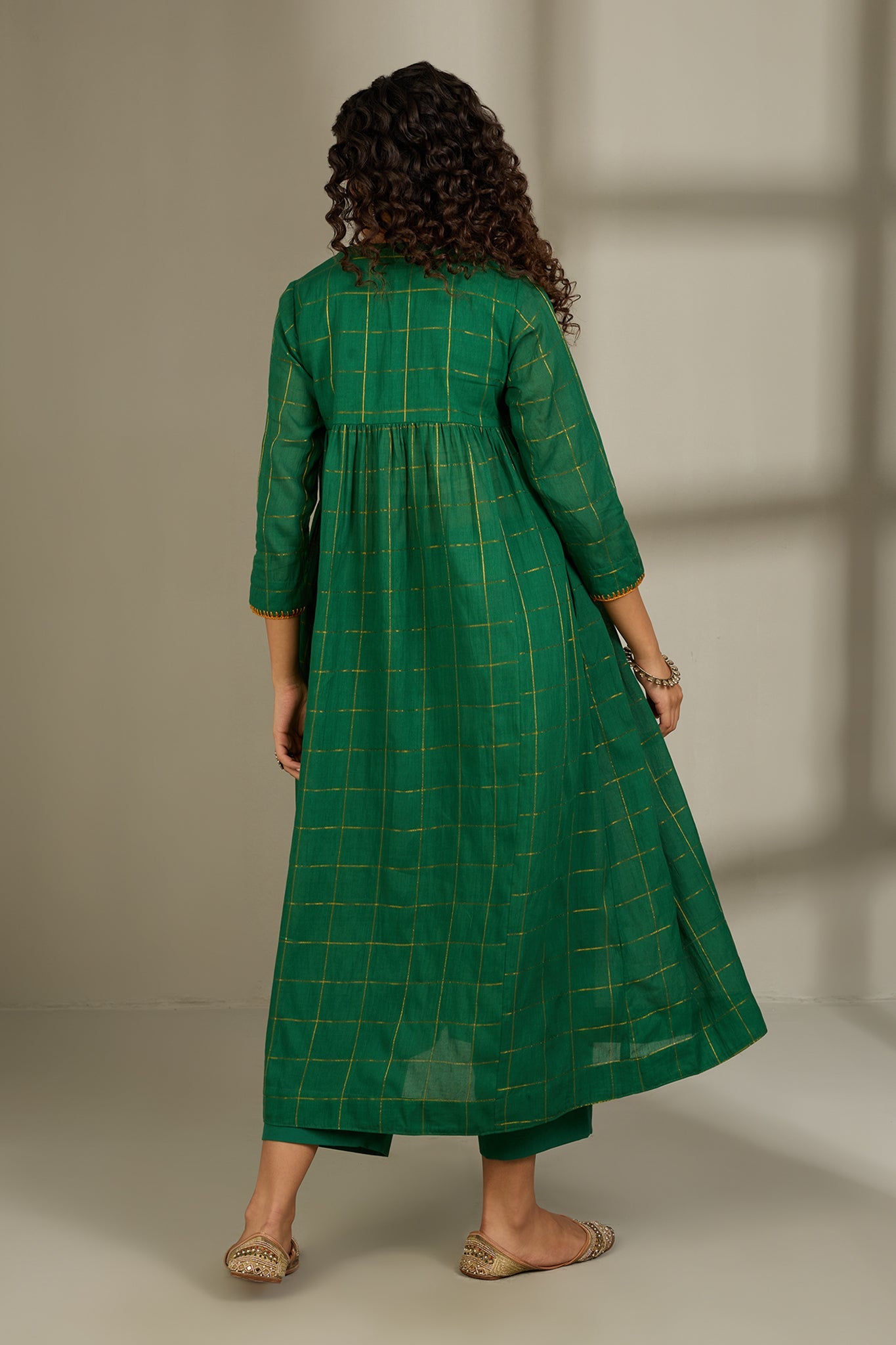 Maati Craft Emerald Checks  & Gold V-Neck Gather Anarkali