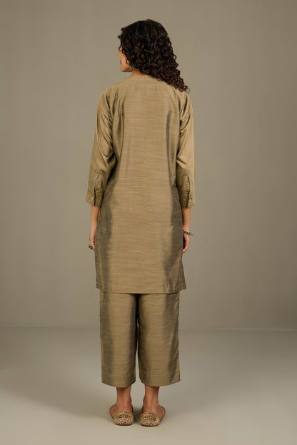 Maati Craft Co-ord Set Burnished Gold  Silk Slub Leisure Tunic (Set of 2)