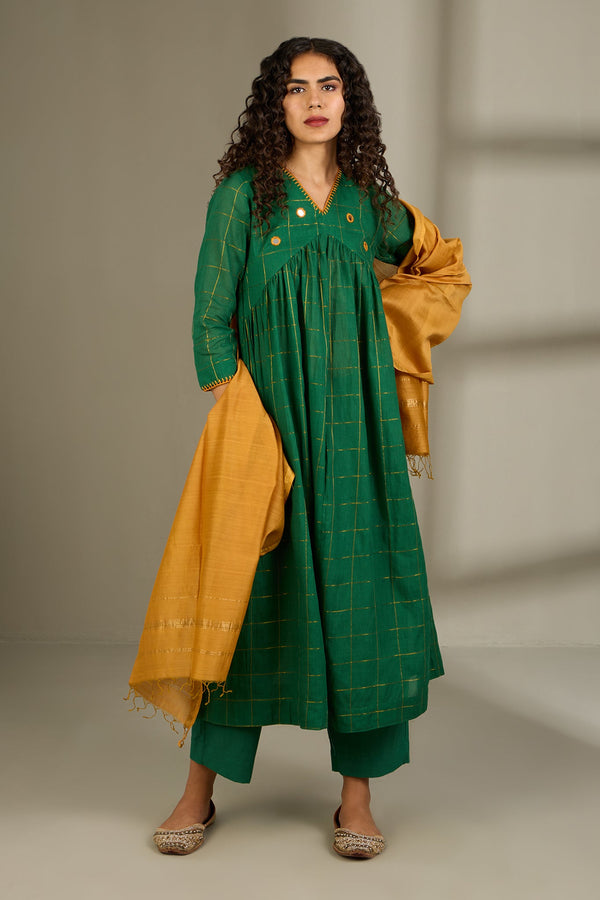 Maati Craft Emerald Checks  & Gold V-Neck Gather Anarkali