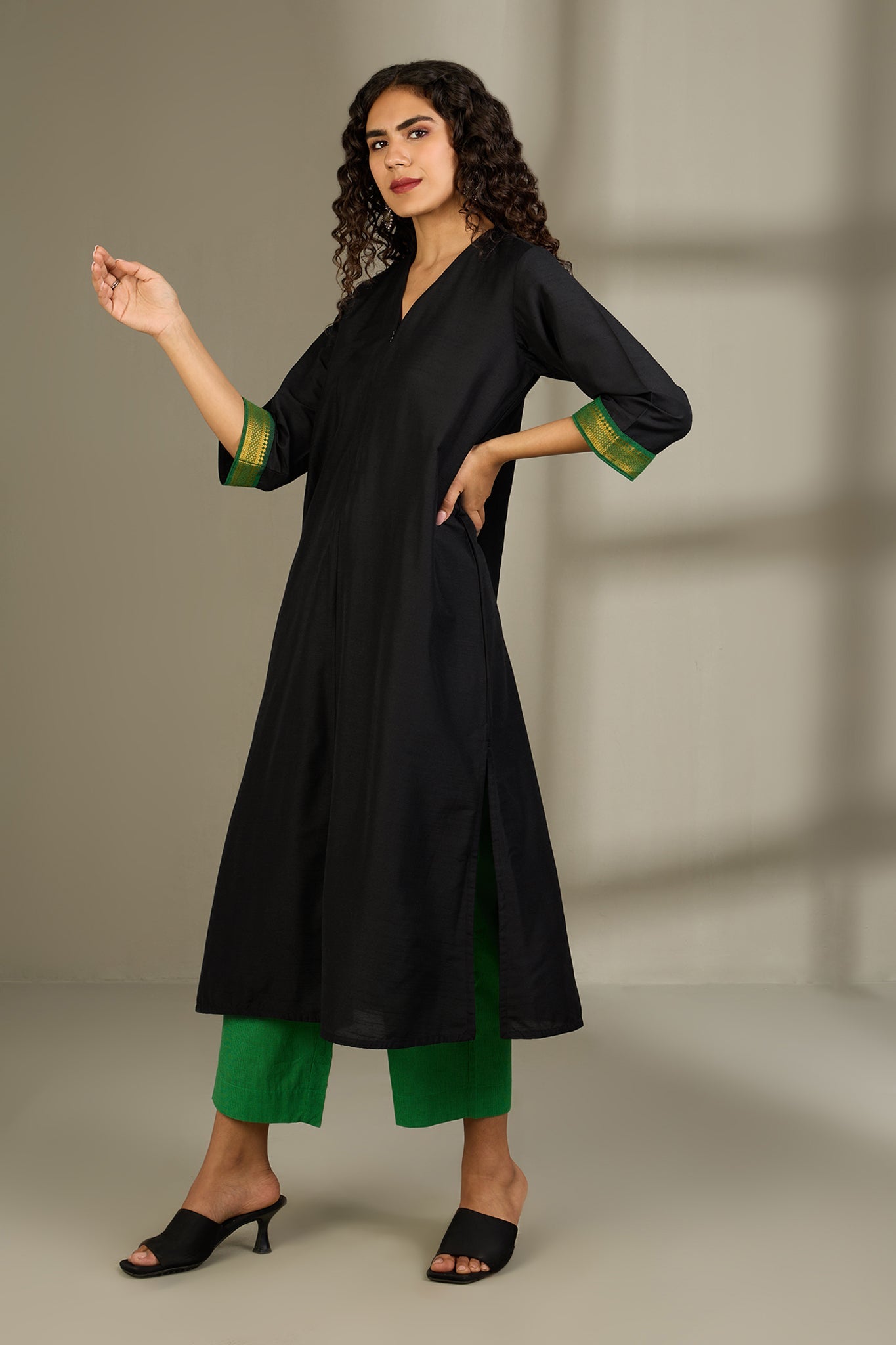 Maati Craft Midnight Ink & Forest Foil Front Zipper A-line Kurta