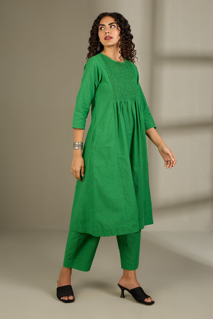 Maati Craft Co-ord Set Verdant Plumage Smocked Yoke Kurta & Pants