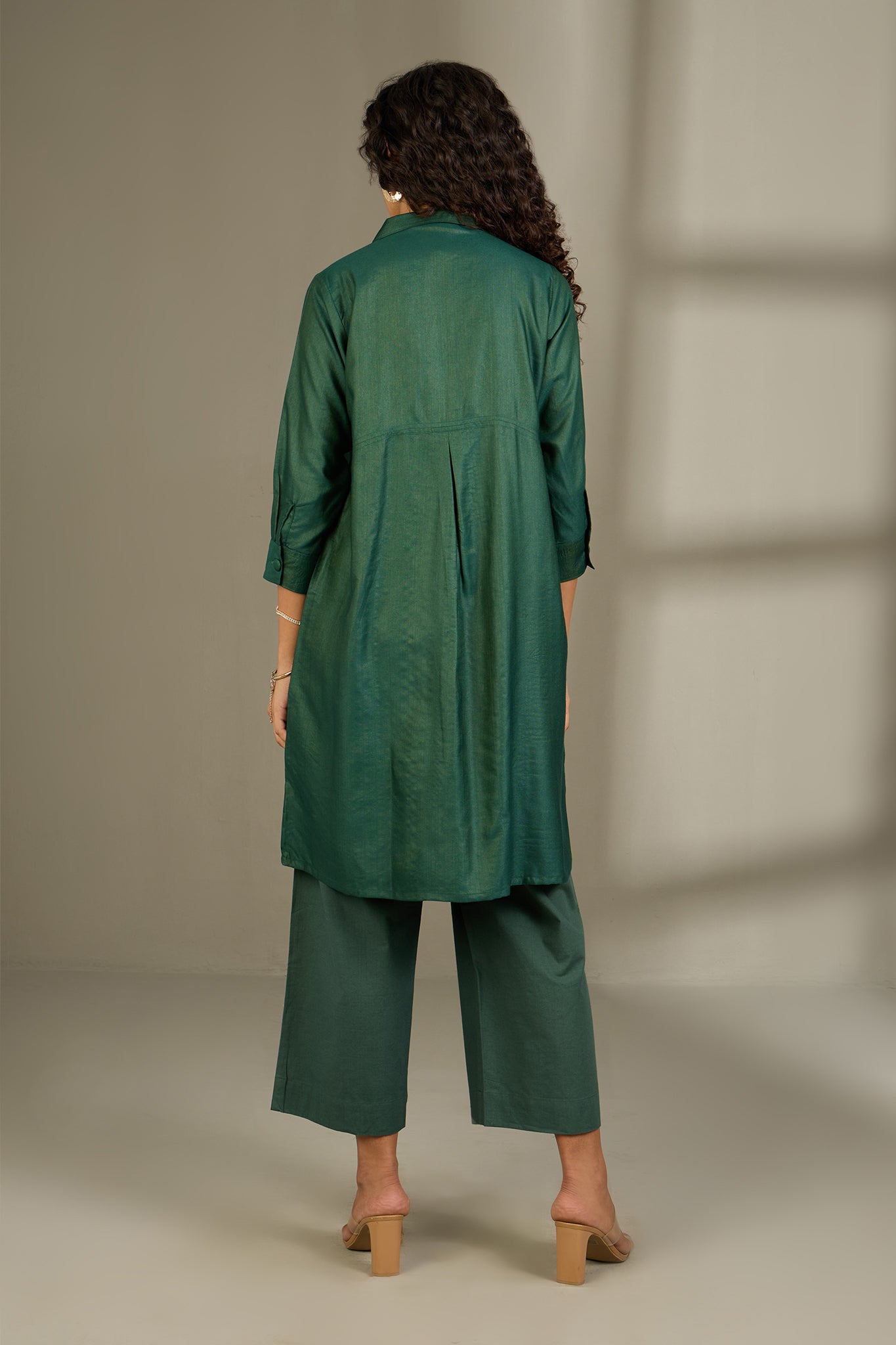 Maati Craft Opulent Emerald Viscose Silk Tunic Shirt Dress