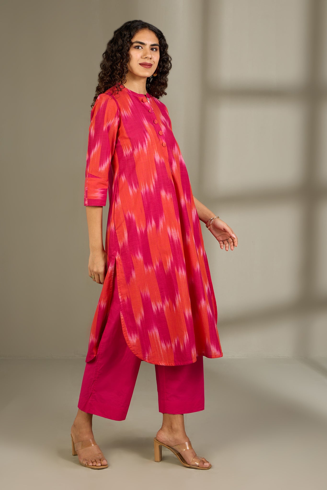Maati Craft Flamekissed Hues Stand Collar Kurta with Round Hemline