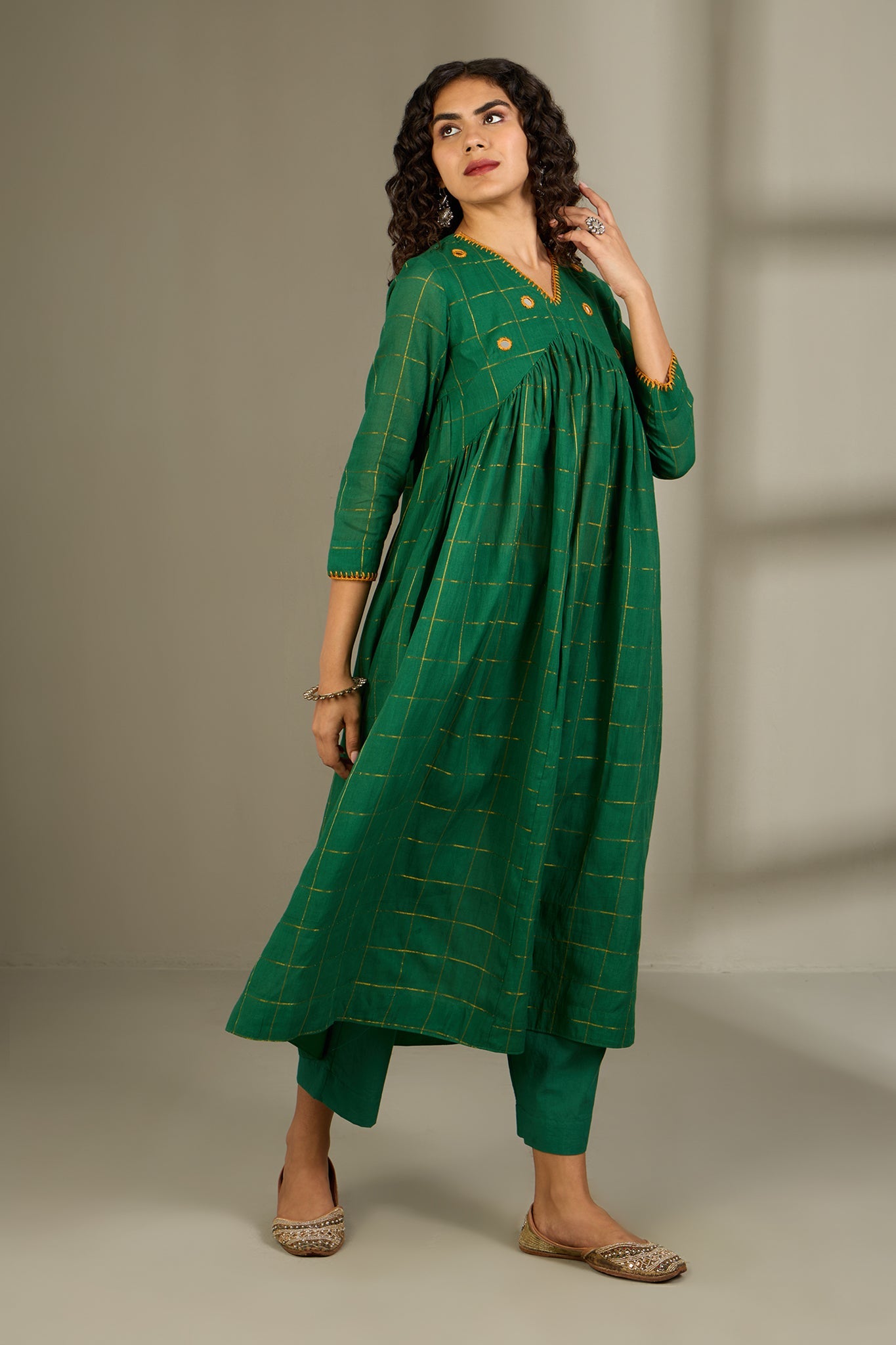 Maati Craft Emerald Checks  & Gold V-Neck Gather Anarkali
