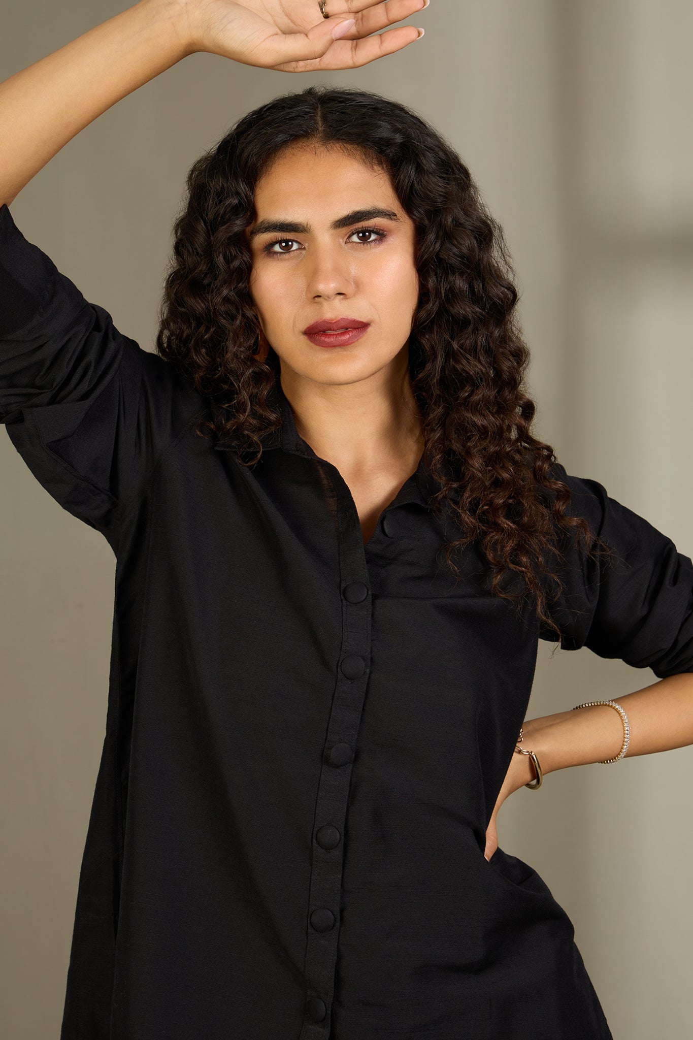 Maati Craft Noir Moon High Low Hem Luxe Silk Slub Shirt
