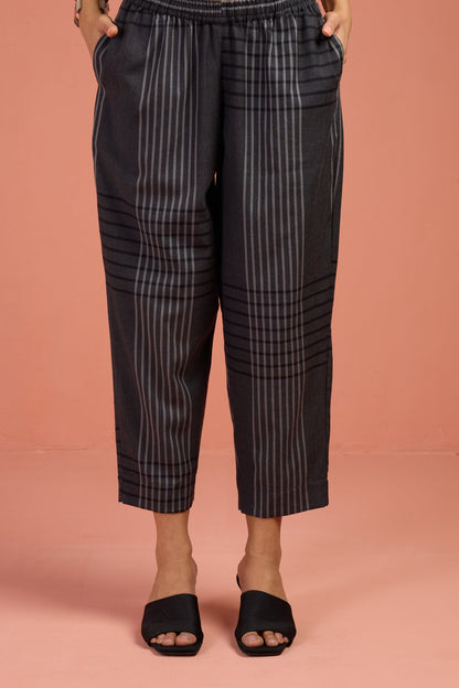 Maati Craft Coord Set - Porcelain Thread Front Button Down Slit Kurta & Grey Stripes Pants (Set Of 2)