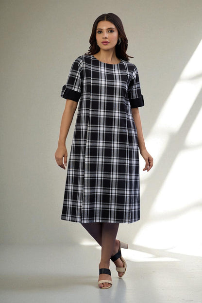 Eclipse Plaid Shift Dress With Pockets Mc