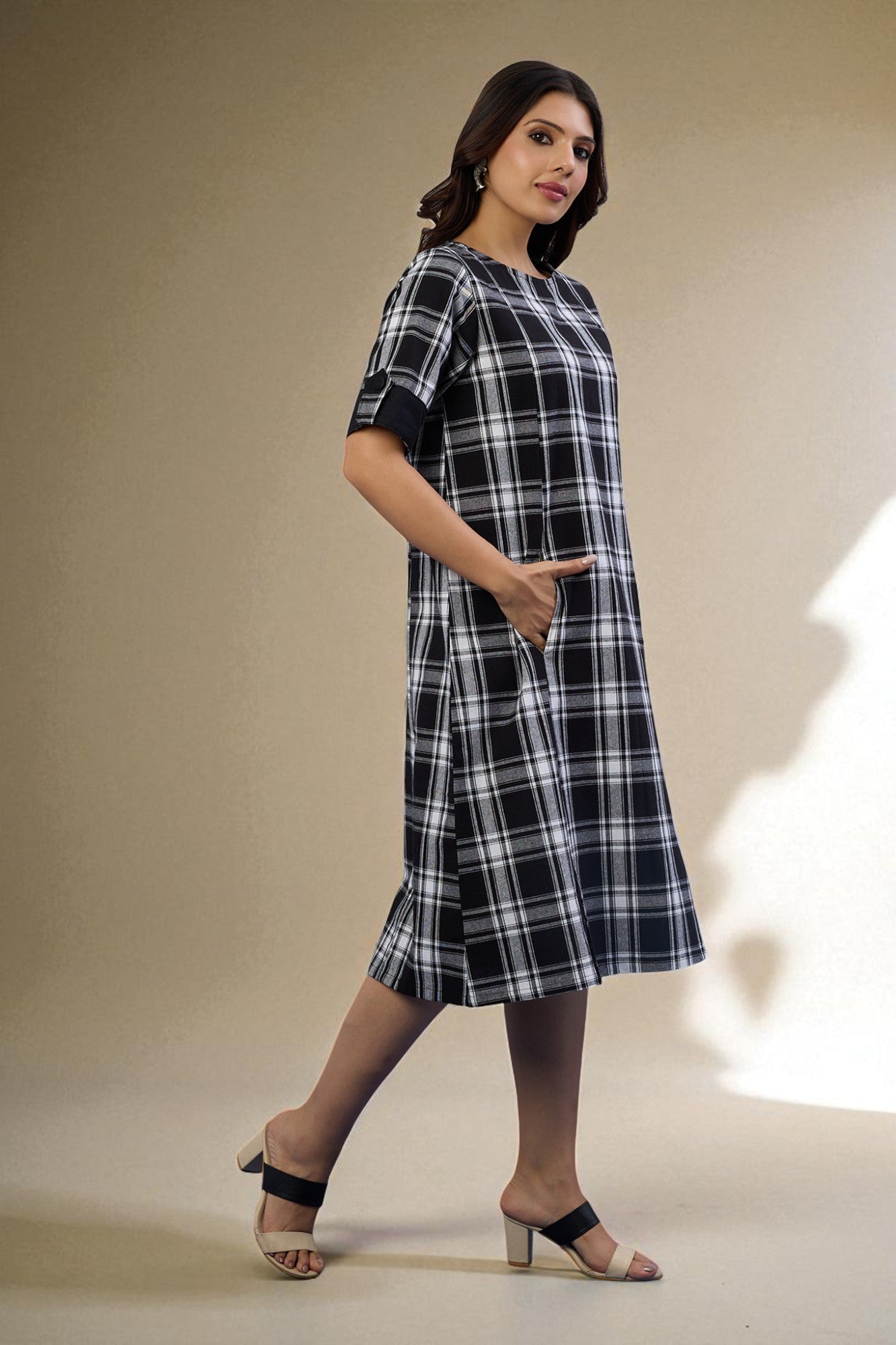 Eclipse Plaid Shift Dress With Pockets Mc