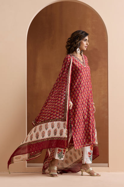 Murraya Maroon Ivy Embroidered Chanderi Kurta Set of 3