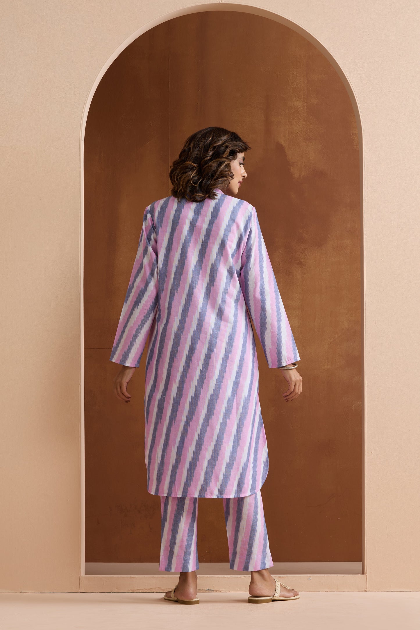 Murraya Delicate Pink Ikat Handloom Cotton Kurta Set of 2