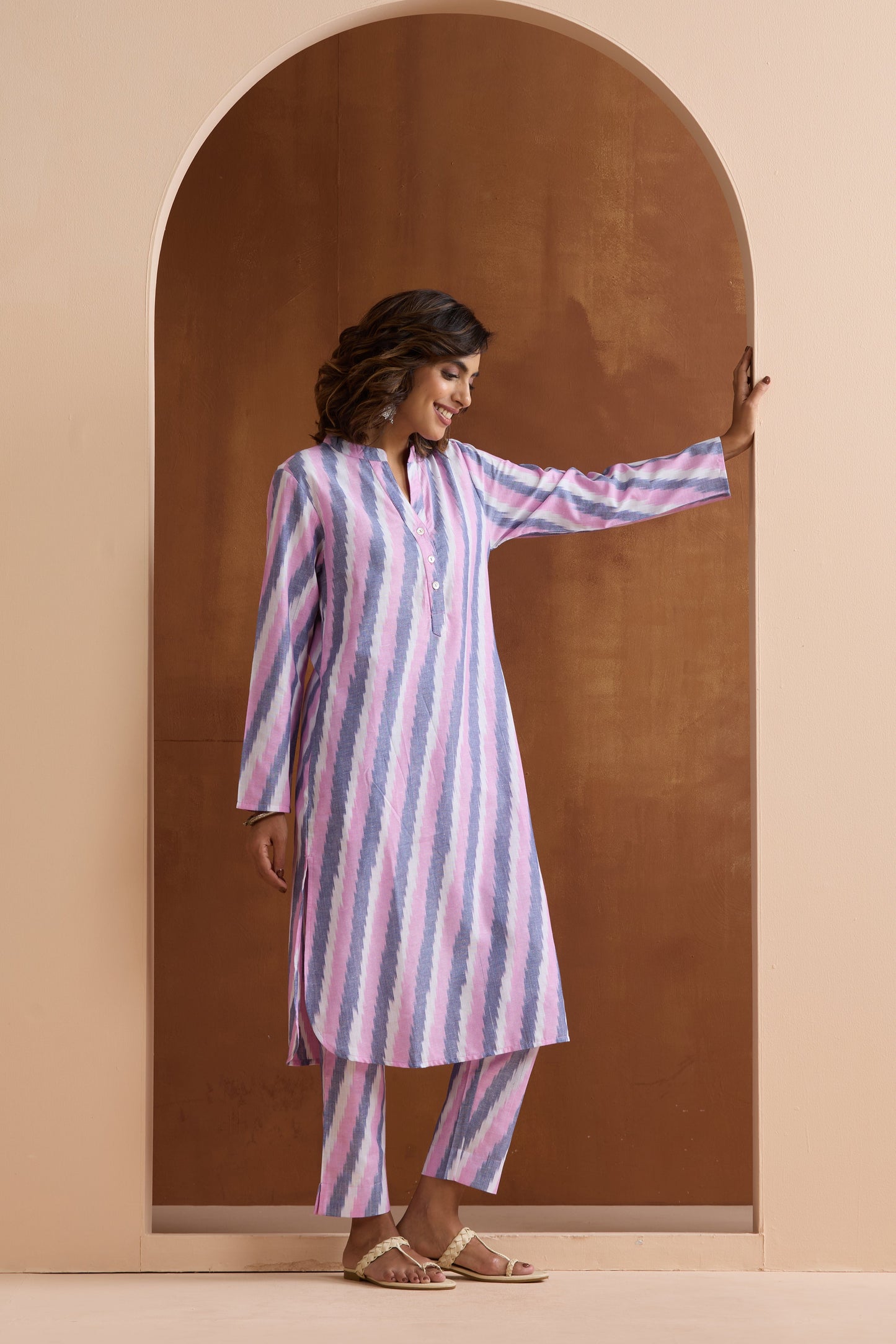 Murraya Delicate Pink Ikat Handloom Cotton Kurta Set of 2