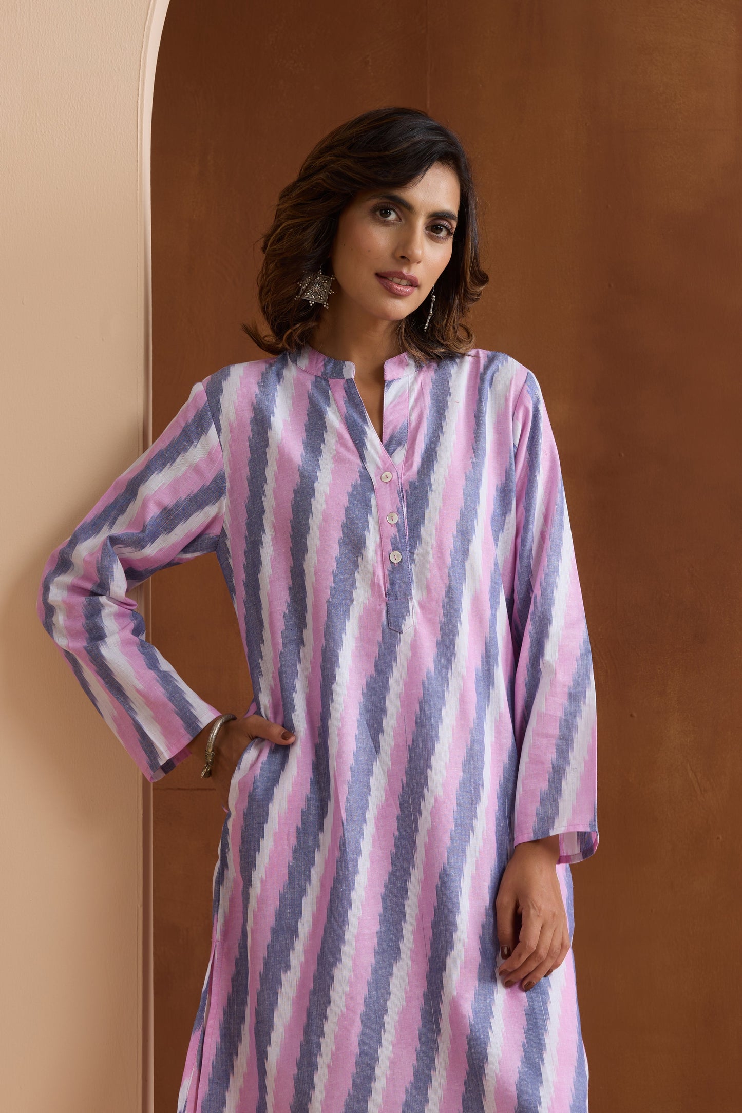 Murraya Delicate Pink Ikat Handloom Cotton Kurta Set of 2