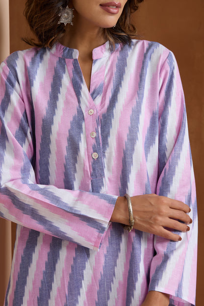 Murraya Delicate Pink Ikat Handloom Cotton Kurta Set of 2