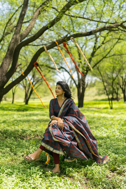 Studio  Blue Madras Checks Kanchi Cotton Top & Dupatta
