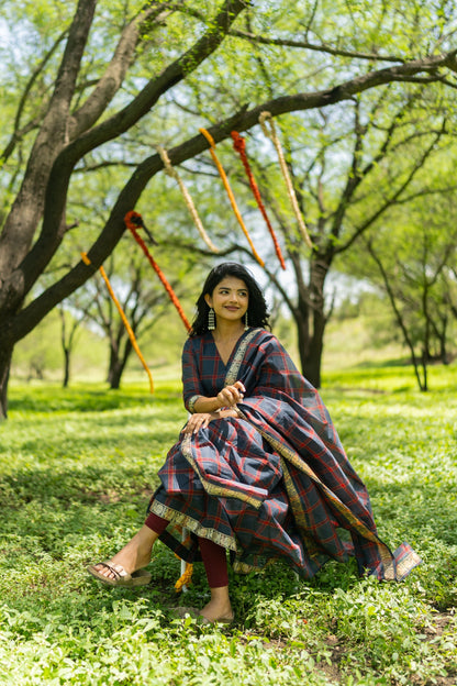 Studio  Blue Madras Checks Kanchi Cotton Top & Dupatta