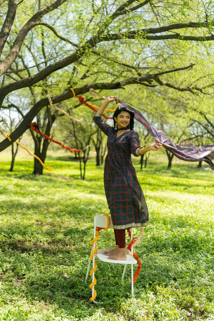 Studio  Blue Madras Checks Kanchi Cotton Top & Dupatta