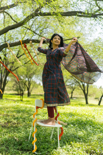 Studio  Blue Madras Checks Kanchi Cotton Top & Dupatta