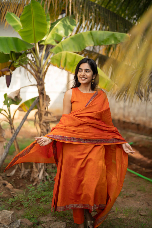 Studio Orange Malar Narayanpet Salwar Set (Top & Dupatta)