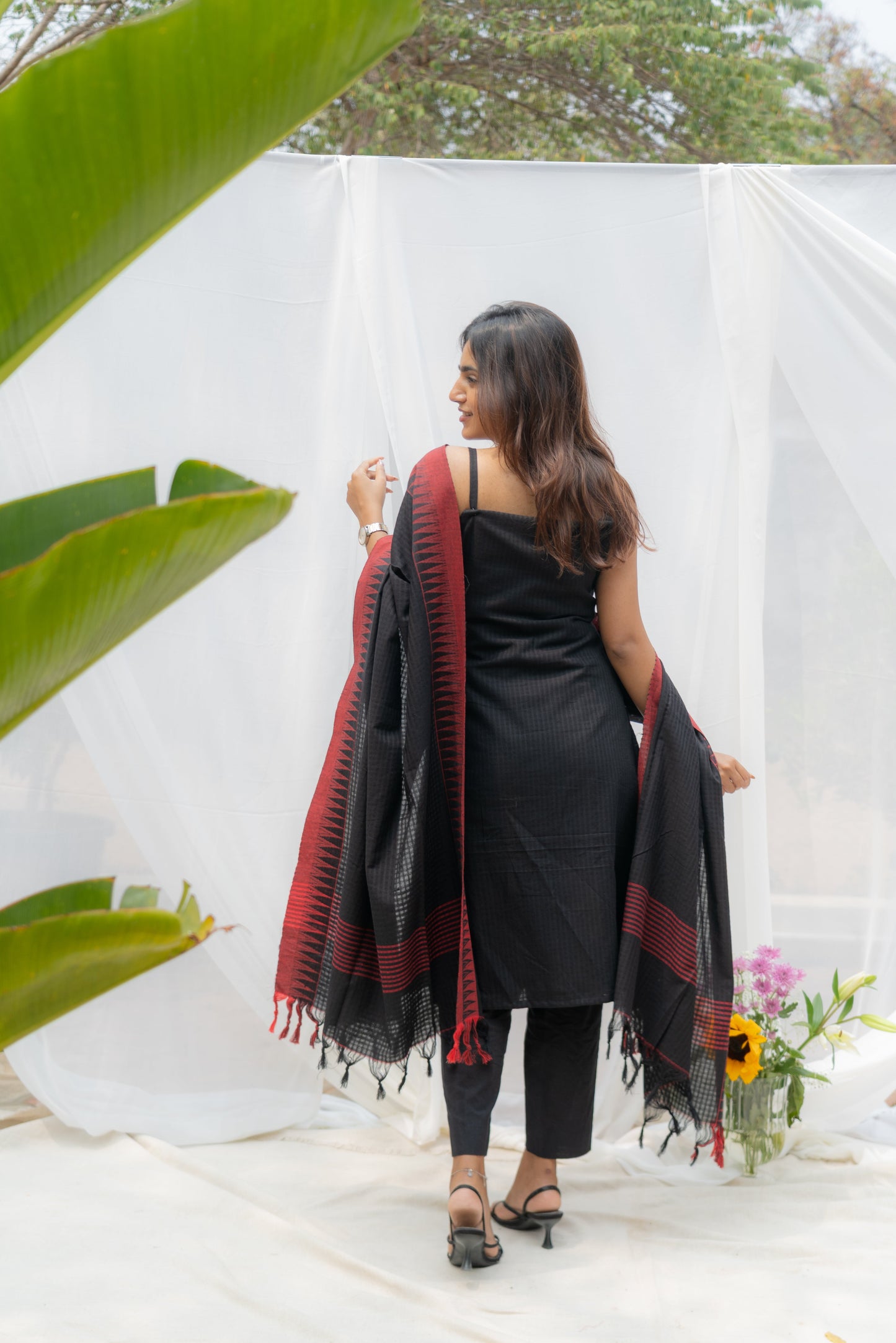 Studio Pure Handloom Kurta Top And Checks Duppata
