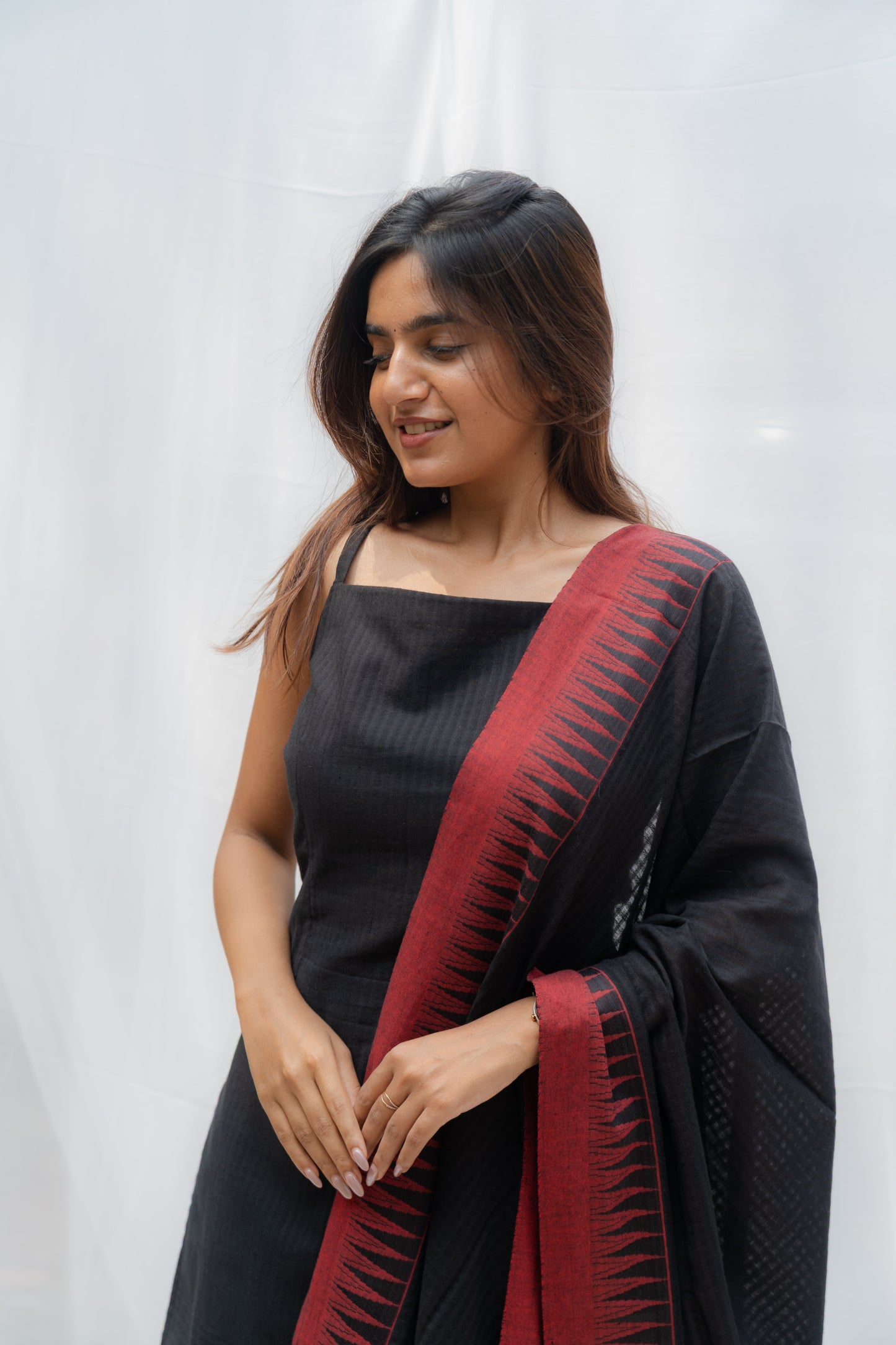Studio Pure Handloom Kurta Top And Checks Duppata