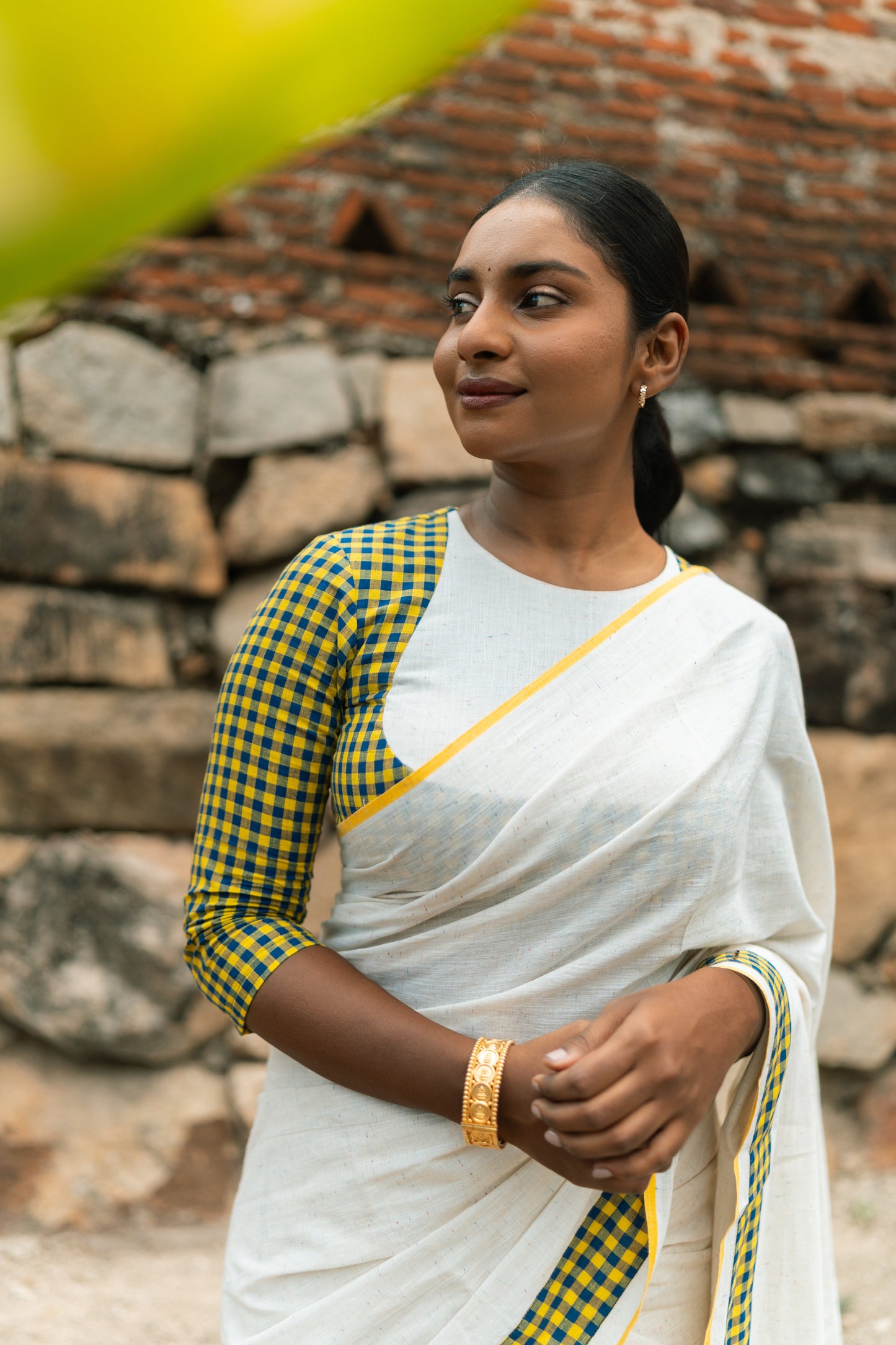 Vaazha Saree and Unstitched Blouse with 1m fabric