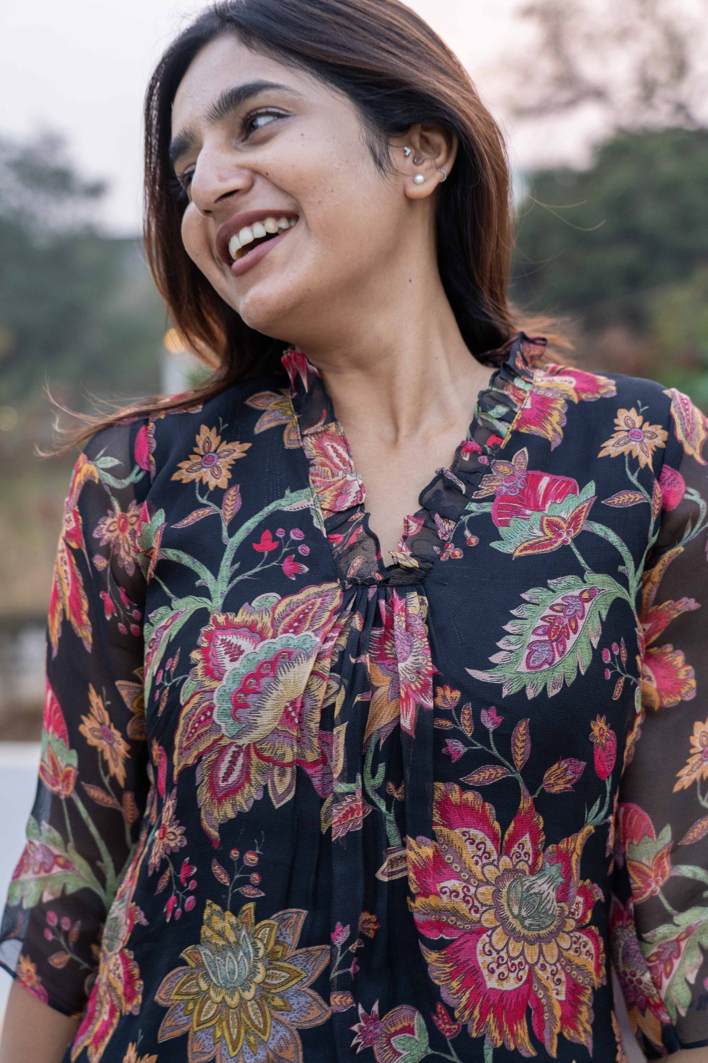 Studio Noir Garden Top