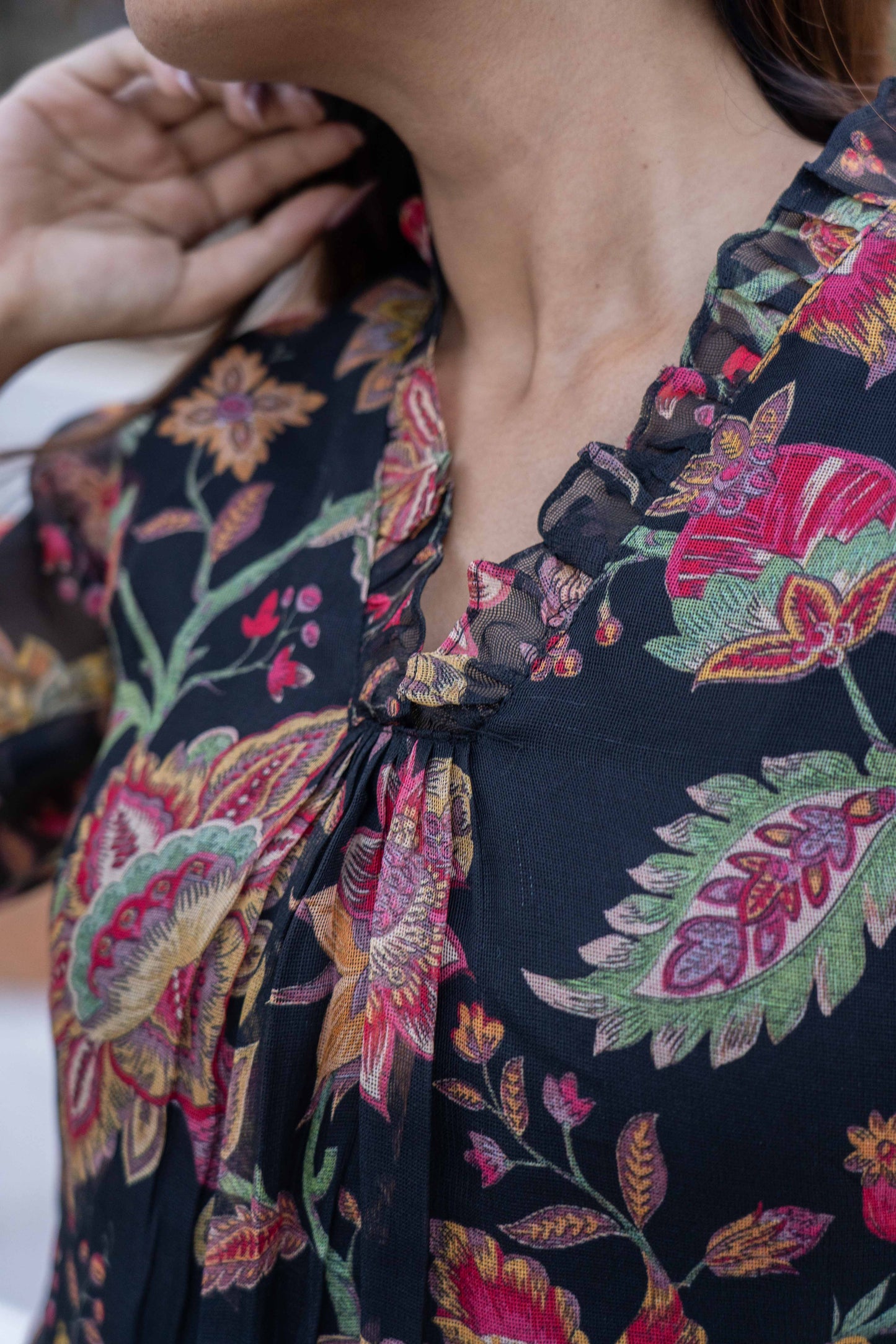 Studio Noir Garden Top
