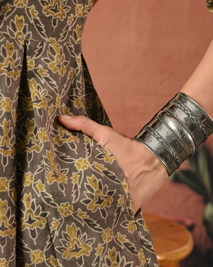 Saundh Hand Block Wrap Top Bo