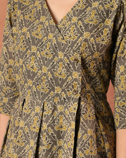 Saundh Hand Block Wrap Top Bo