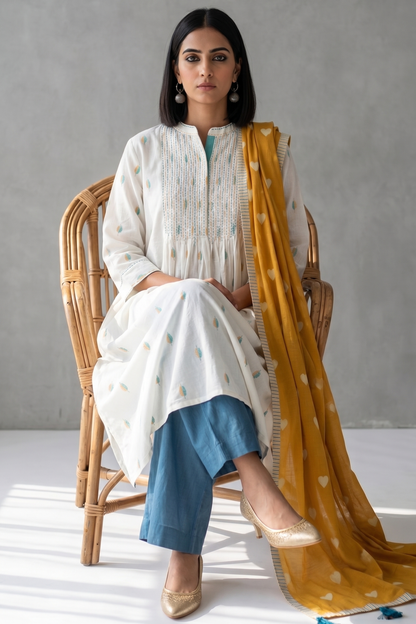 Sunleaf White Long Pintuck Yoke Kurta Top With Slit