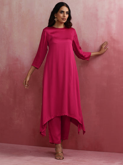 trueBrowns Magenta Highlow Modal Kurta Set