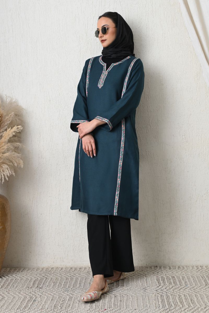 Feroza Lace Detail Kurta