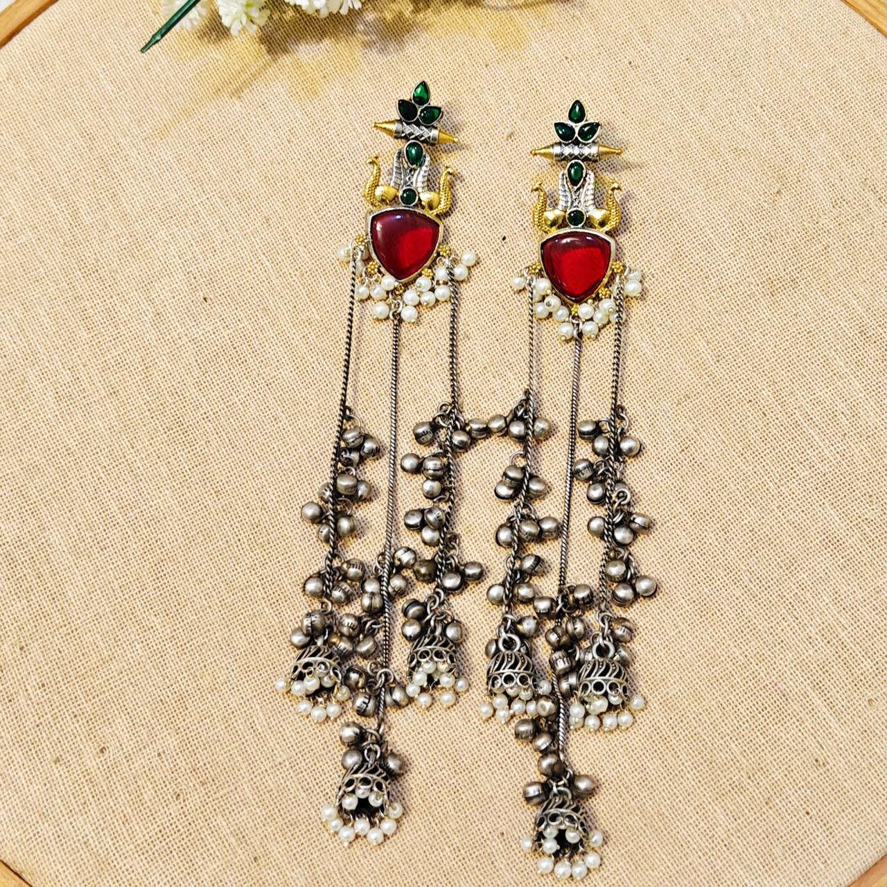 Mrinal Look Alike Dual Tone Stone Earring