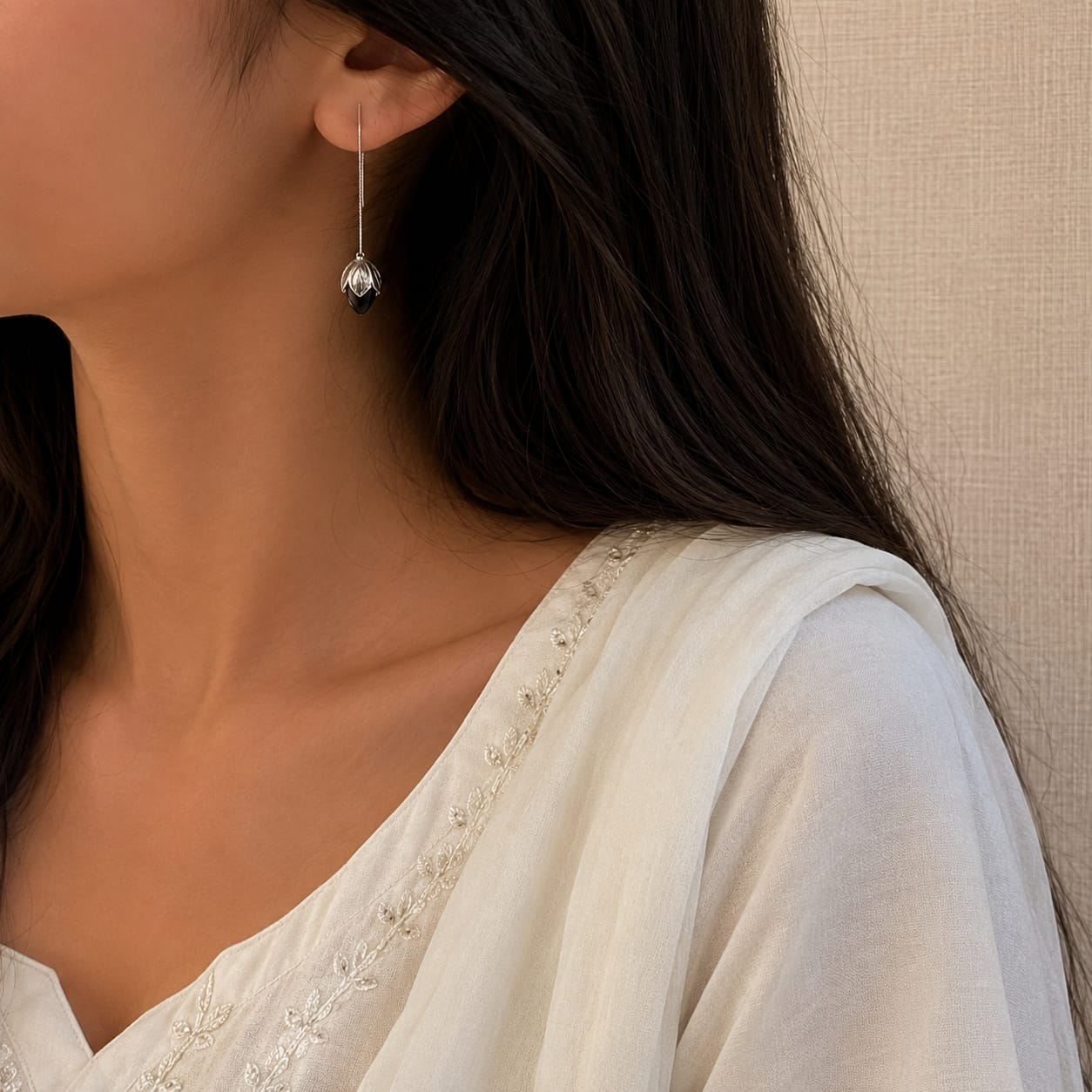Ivy Silver Look Alike Stone Earing